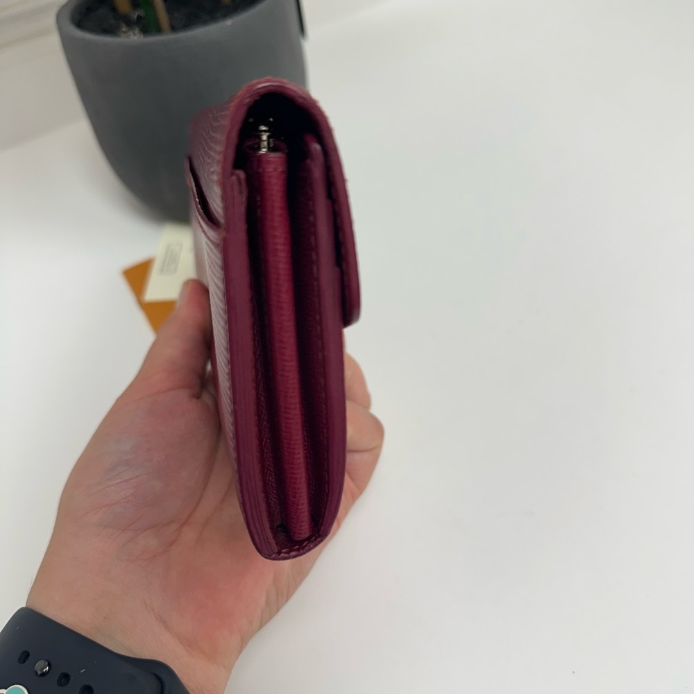 Louis Vuitton Textured Pink Wallet - Picture 7 of 15